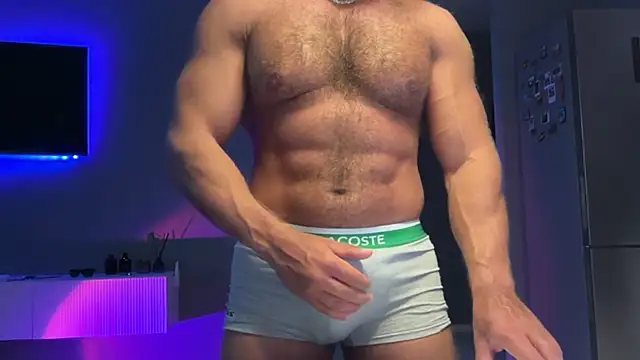 KarlosRichi online show from 04/23/26, 02:02