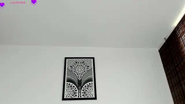 VeronicaTonu online show from 11/28/25, 07:16