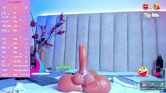 LiaaGenner online show from 03/10/25, 12:40