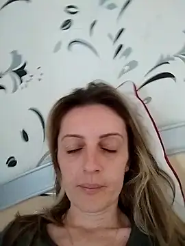 SophyGirl online show from 03/18/26, 08:17