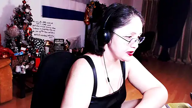 Snapshot of Imperatriza chatting on 02/06/25, 12:33 Imperatriza online show from 02/06/25, 12:33