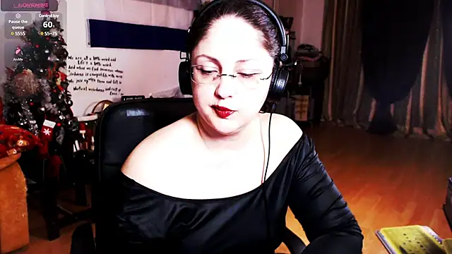 Snapshot of Imperatriza chatting on 02/11/25, 02:25 Imperatriza online show from 02/11/25, 02:25