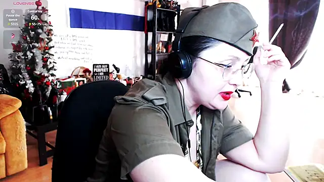 Snapshot of Imperatriza chatting on 02/25/25, 01:28 Imperatriza online show from 02/25/25, 01:28