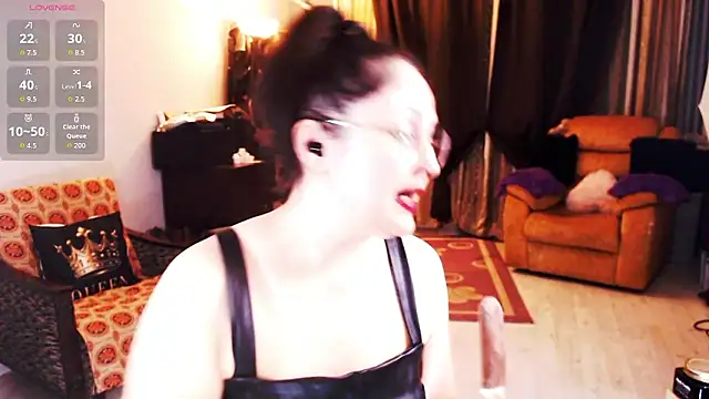 Snapshot of Imperatriza chatting on 09/30/25, 11:54 Imperatriza online show from 09/30/25, 11:54