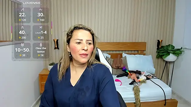 Snapshot of luciana_ballesteros_ chatting on 05/26/26, 12:01 luciana ballesteros online show from 05/26/26, 12:01