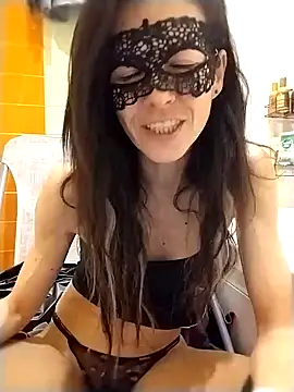 EmySkinny85 online show from 02/06/25, 09:38