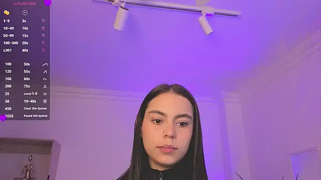 Aleejaa   online show from 04/10/26, 11:15