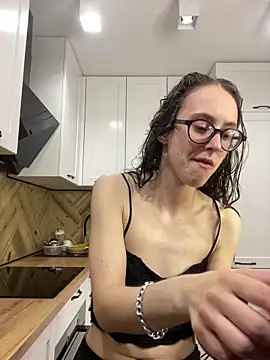 MartiniiSelenna online show from 09/19/25, 05:53