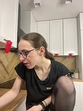 MartiniiSelenna online show from 04/13/26, 05:46