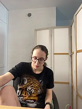 MartiniiSelenna online show from 07/12/26, 05:53