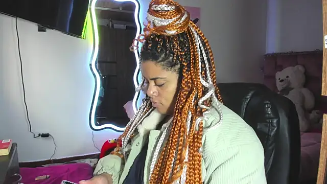 ladyrd1 online show from 02/14/26, 11:01