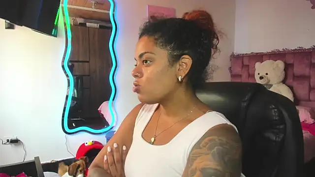 ladyrd1 online show from 03/01/26, 06:21