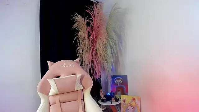 lovely kitt online show from 09/10/25, 12:32