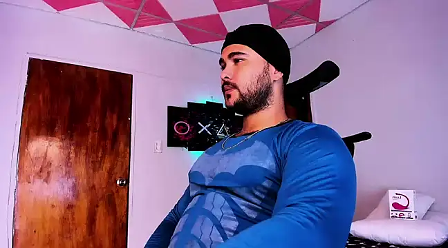 Snapshot of Sebas-hott chatting on 12/26/24, 03:16 Sebas-hott online show from 12/26/24, 03:16