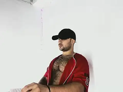 Snapshot of Sebas-hott chatting on 10/02/25, 10:28 Sebas-hott online show from 10/02/25, 10:28