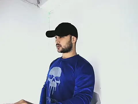 Snapshot of Sebas-hott chatting on 10/12/25, 10:20 Sebas-hott online show from 10/12/25, 10:20