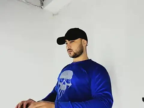 Snapshot of Sebas-hott chatting on 11/05/25, 09:26 Sebas-hott online show from 11/05/25, 09:26