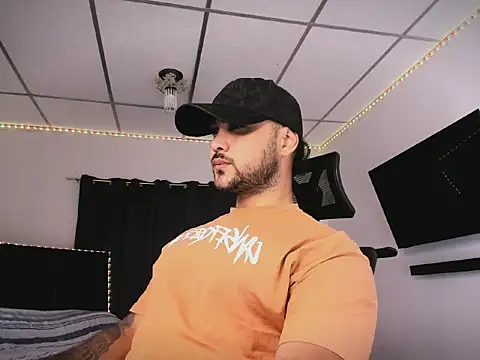 Snapshot of Sebas-hott chatting on 02/05/26, 10:58 Sebas-hott online show from 02/05/26, 10:58