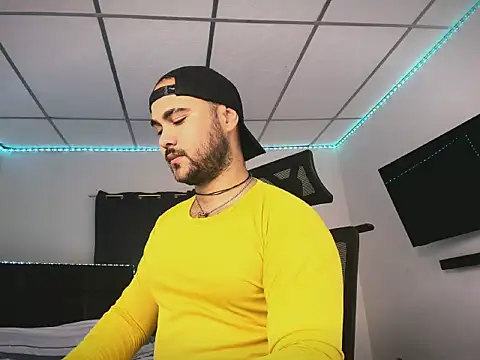 Snapshot of Sebas-hott chatting on 02/11/26, 09:09 Sebas-hott online show from 02/11/26, 09:09