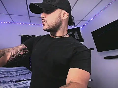 Snapshot of Sebas-hott chatting on 02/23/26, 12:09 Sebas-hott online show from 02/23/26, 12:09