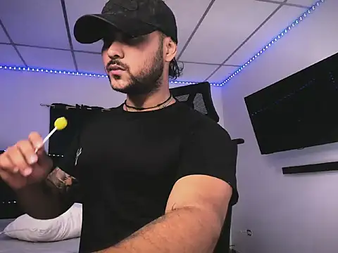 Snapshot of Sebas-hott chatting on 02/28/26, 11:50 Sebas-hott online show from 02/28/26, 11:50