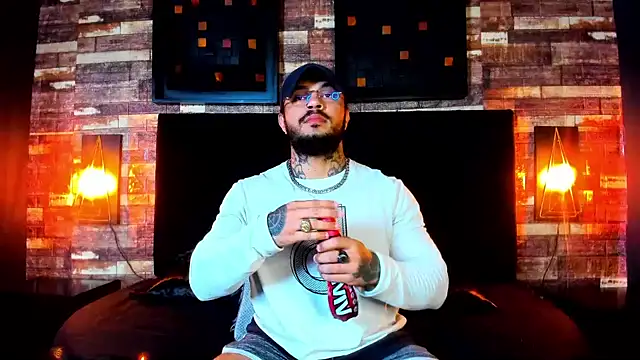 Van Velckan online show from 02/02/25, 04:15