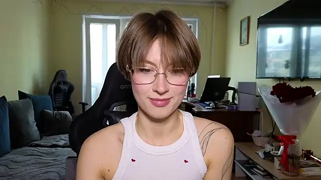 MalvinaBlum online show from 02/14/26, 09:28