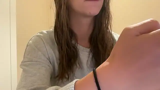 Snapshot of Kimpossible__ chatting on 10/02/25, 08:05 Kimpossible online show from 10/02/25, 08:05