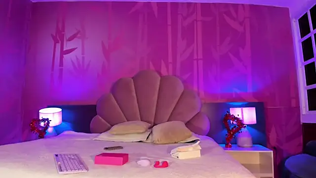 sabrinamilani online show from 02/18/25, 03:42