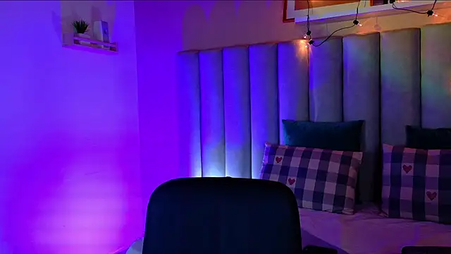 alaia-rogers online show from 10/21/25, 11:22