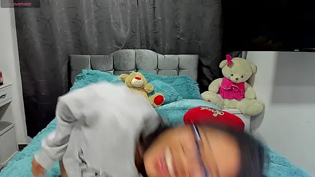 isa bellaa0 online show from 01/20/25, 06:21