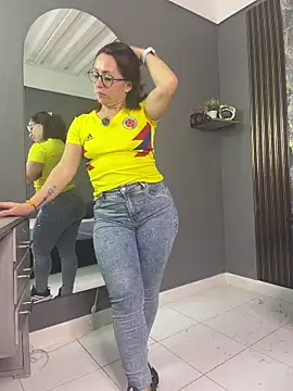 Yelena03 online show from 06/23/26, 10:08