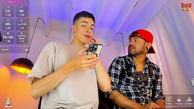 Snapshot of Angel_Snowhotxxx chatting on 12/27/24, 04:32 Angel Snowhotxxx online show from 12/27/24, 04:32