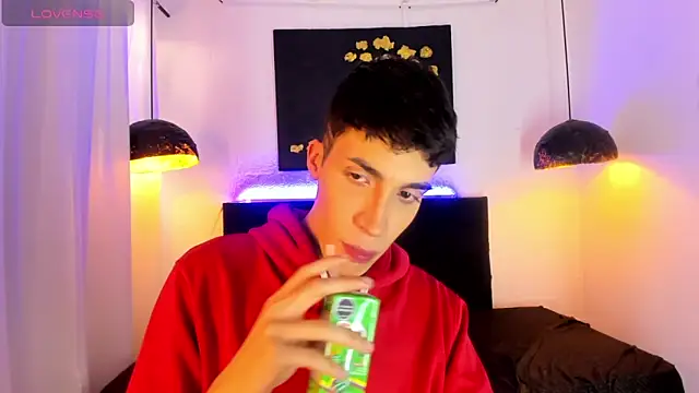 Snapshot of Angel_Snowhotxxx chatting on 02/06/25, 03:41 Angel Snowhotxxx online show from 02/06/25, 03:41