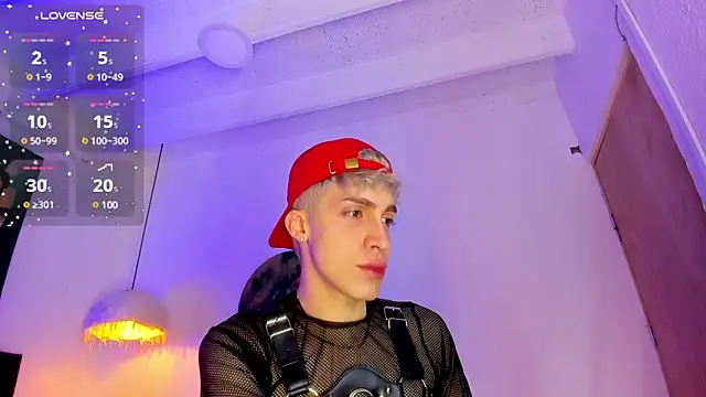 Snapshot of Angel_Snowhotxxx chatting on 03/20/25, 11:27 Angel Snowhotxxx online show from 03/20/25, 11:27