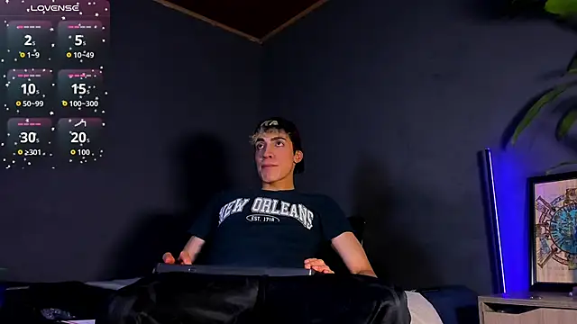 Angel Snowhotxxx online show from 02/06/26, 03:00