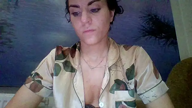 Snapshot of AliceTailor chatting on 07/14/26, 10:21 AliceTailor online show from 07/14/26, 10:21