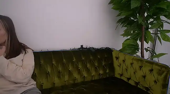 IceDanielles online show from 01/09/25, 06:36