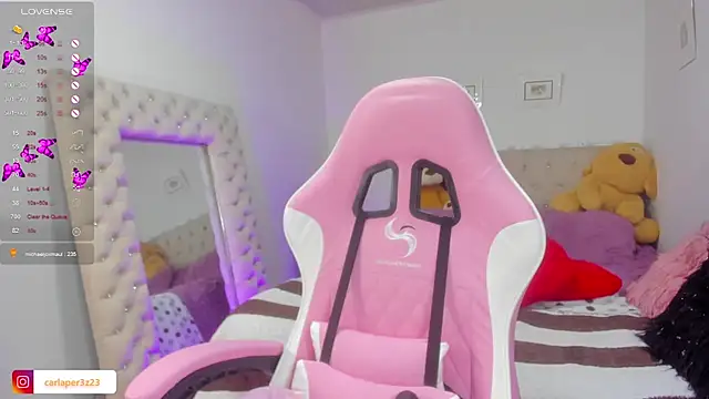 Snapshot of carlaperez_ chatting on 01/28/25, 07:00 carlaperez online show from 01/28/25, 07:00