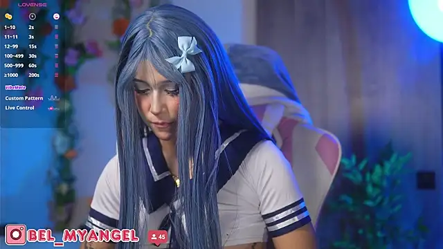 Snapshot of Bella-Franco chatting on 10/30/25, 08:31 Bella-Franco online show from 10/30/25, 08:31