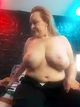 Snapshot of Wife_sexxx chatting on 12/13/24, 01:12 Wife sexxx online show from 12/13/24, 01:12