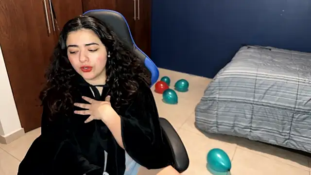 Ales Kitten online show from 02/13/25, 07:42