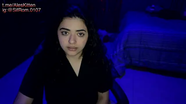 Snapshot of Ales_Kitten chatting on 02/22/25, 09:23 Ales Kitten online show from 02/22/25, 09:23