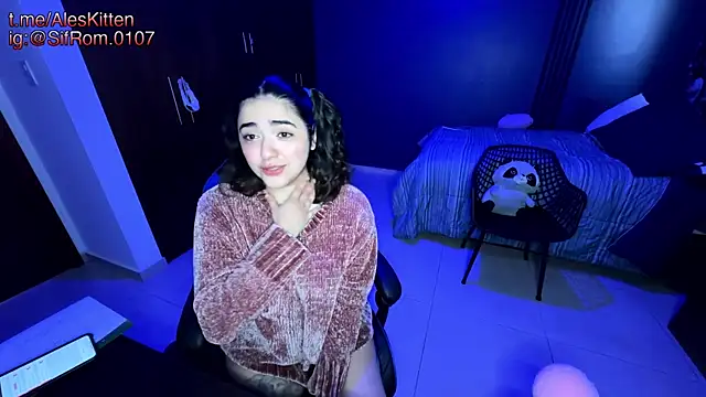 Ales Kitten online show from 03/05/25, 07:38