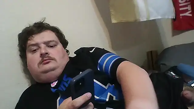 YelpedAverting online show from 10/12/25, 10:53