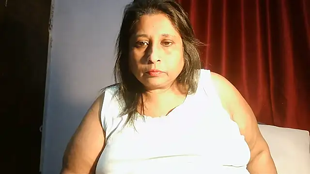 Snapshot of raniofsex02 chatting on 06/10/26, 05:56 raniofsex02 online show from 06/10/26, 05:56
