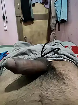 Snapshot of PlayBoy0299 chatting on 02/02/25, 04:37 PlayBoy0299 online show from 02/02/25, 04:37