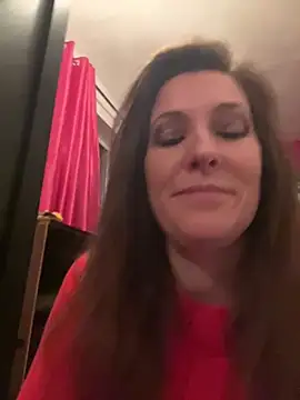 Snapshot of Lwhite1 chatting on 01/13/25, 05:02 Lwhite1 online show from 01/13/25, 05:02