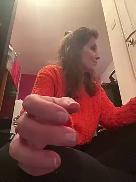 Snapshot of Lwhite1 chatting on 02/12/25, 01:19 Lwhite1 online show from 02/12/25, 01:19