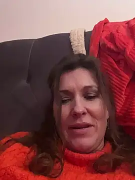 Snapshot of Lwhite1 chatting on 02/13/25, 03:56 Lwhite1 online show from 02/13/25, 03:56